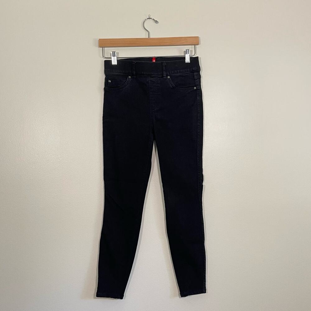 Spanx • Ankle Skinny Jeans in Clean Black Petite